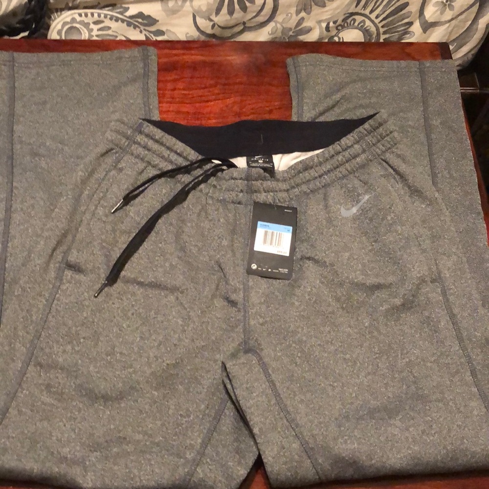 Women’s Nike Therma Pants